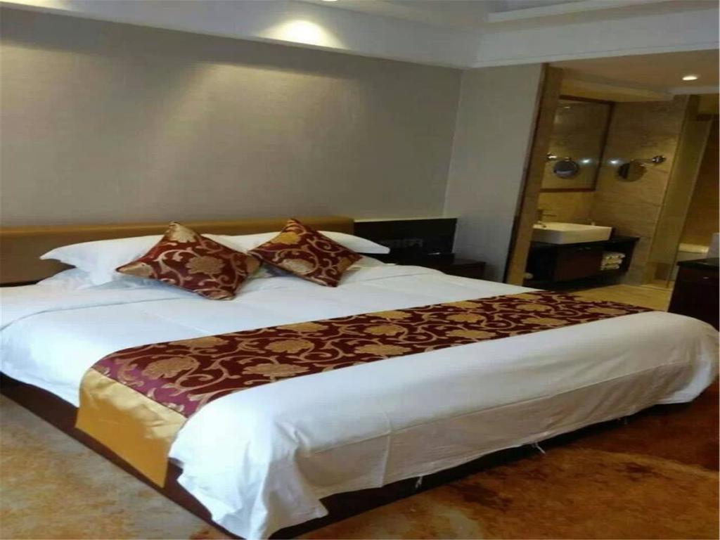 The Century Hotel Чжуншань Экстерьер фото
